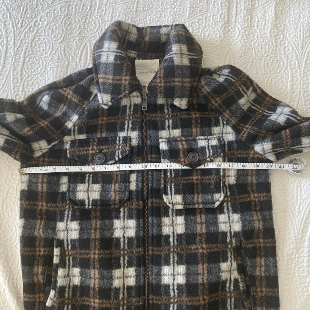 AVEC LES FILLES plaid jacket size medium. - Picture 12 of 14